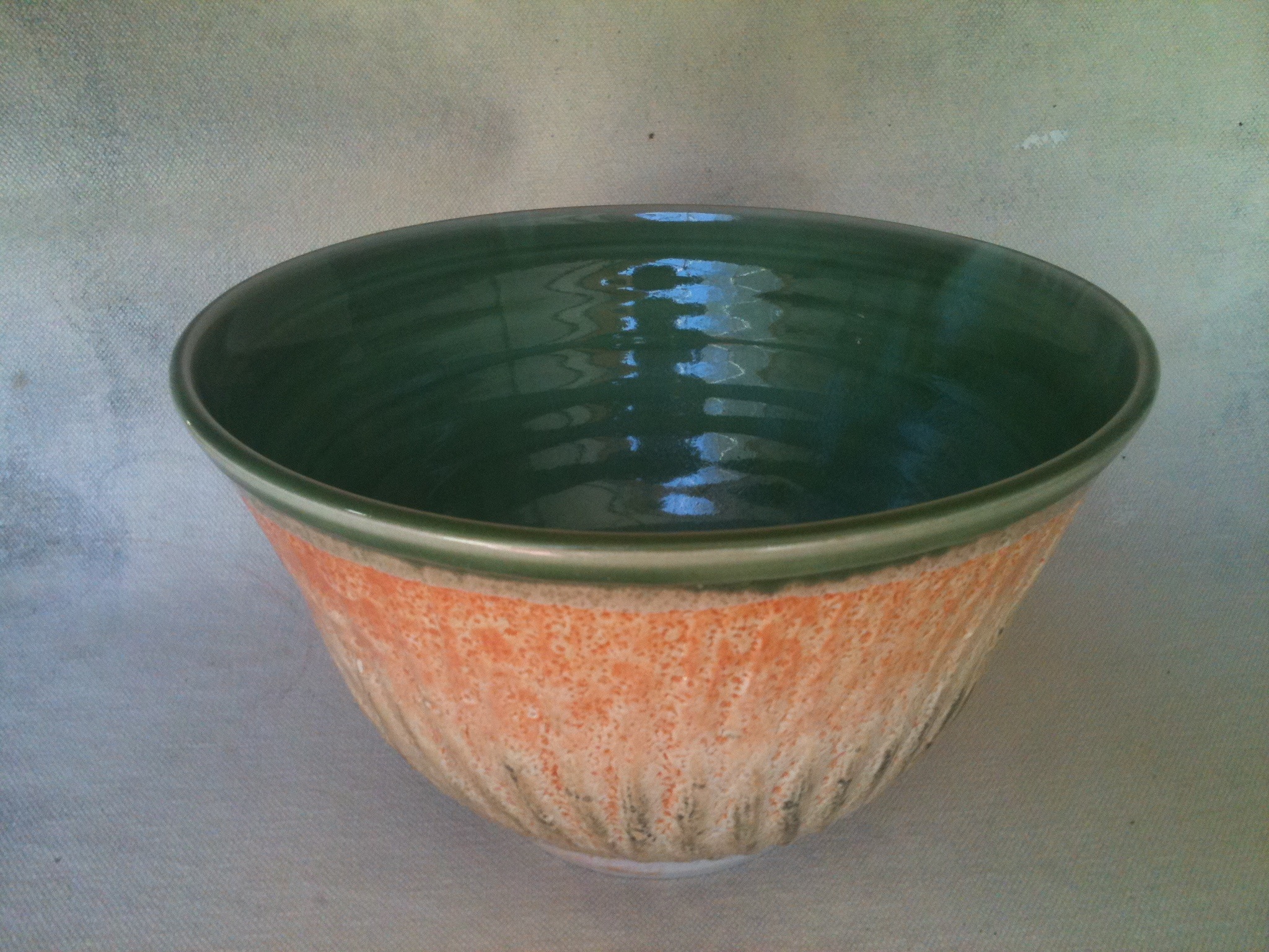 Large chattered bowl