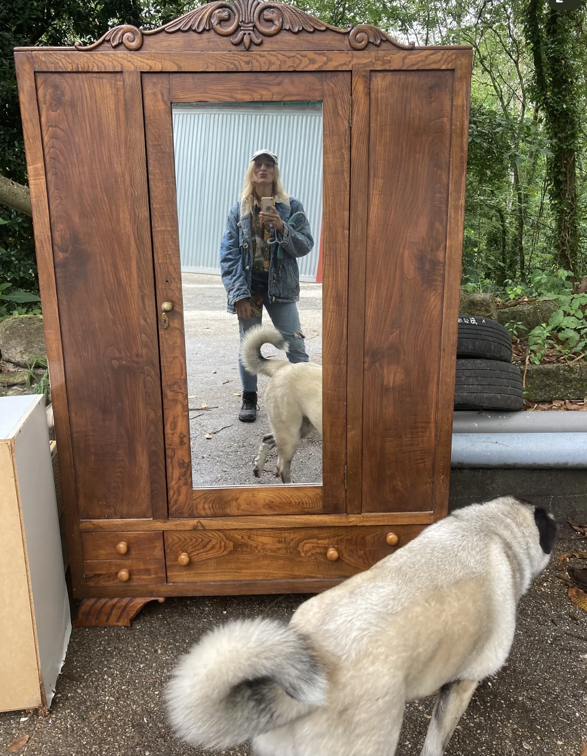 Is It Possible to Build Community While Wandering?