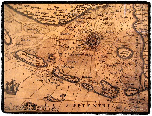 zengiraffe:

useless-pretty-things:

endofmarch:

Old map. (via Marcel van Gunst)