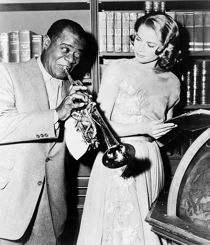 What a Wonderful World.
#louisarmstrong #gracekelly