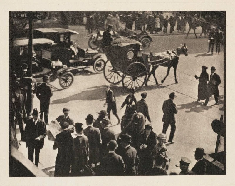 liquidnight:

Paul Strand
New York (Sidewalks)
Photogravure, 1916
[From the Museum of Fine Arts, Boston]