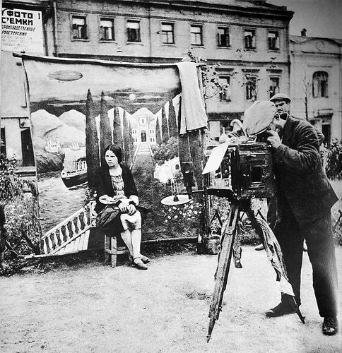 darksilenceinsuburbia:

Ernst Heiniger