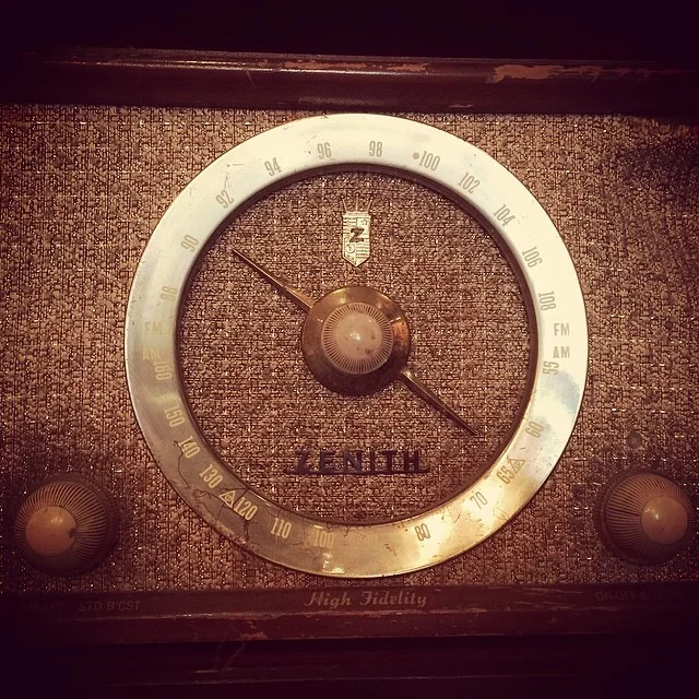 High Fidelity: the reproduction of sound with little distortion, giving a result very similar to the original. (Oxford Dictionaries)Is this thing on? #radio #antique (at Goorin Bros. Larchmont Blvd.)