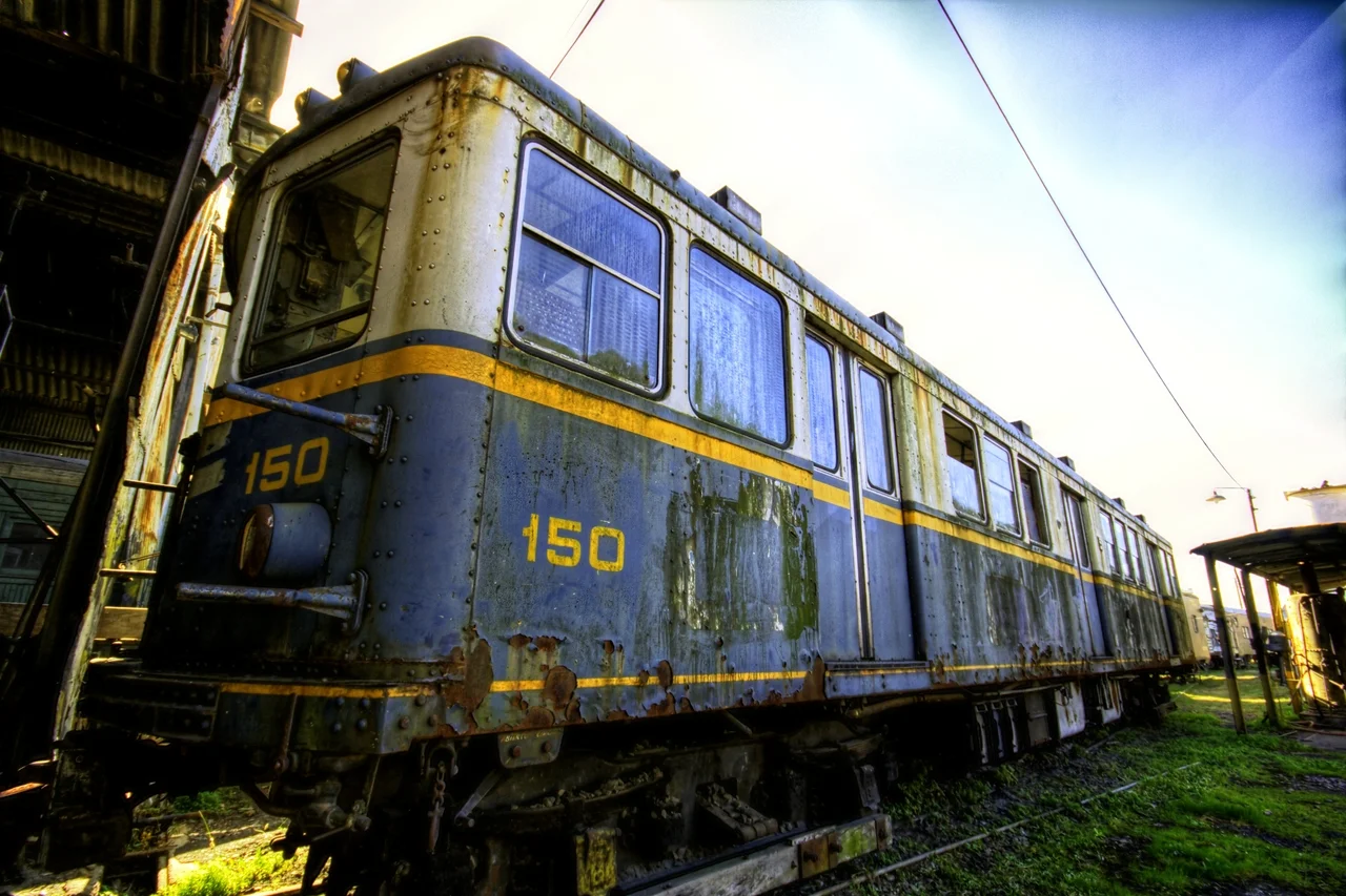 hostelcolonial:

150 - Old subway wagon
