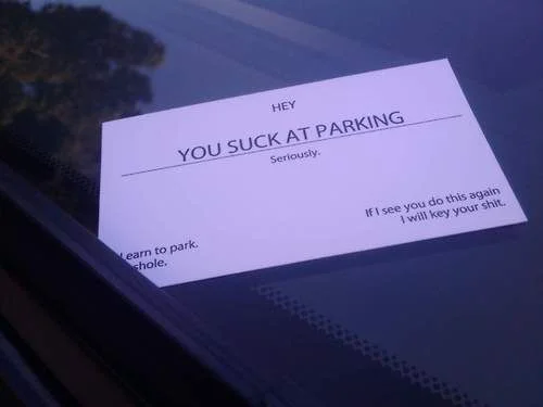 pollymoon:

izmonsters: stagioni: ameliepoulain: futurisms: thedailywhat | [photo: imgfave.]
this has SO much potential…