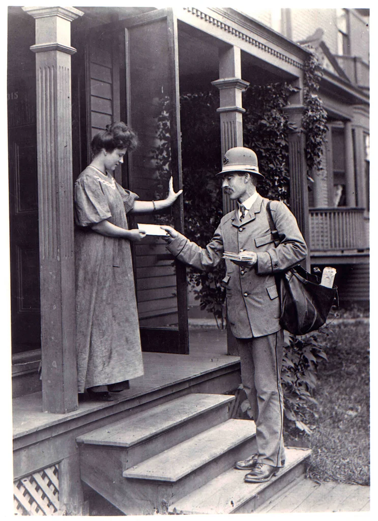 Definitely a pithy helmet, but an even pithier moustache.
my-ear-trumpet:

edwardianera:

ilikeoldthings:

Letter carrier delivering mail, 1908


Is that a pith helmet?