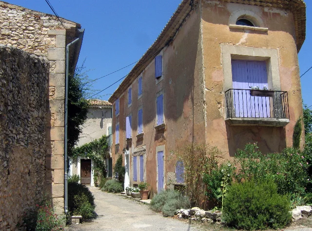 Les Bassacs. Paint on location in rural Provence