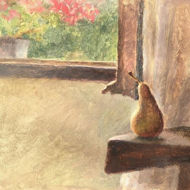 &ldquo;La Poire&rdquo; a still life from 2017 while in @argenton-Ch&acirc;teau at the lovely #theoldschoolhouse. #7paintings #stilllife #fromlife #paintingfrance #pear #oilpainting