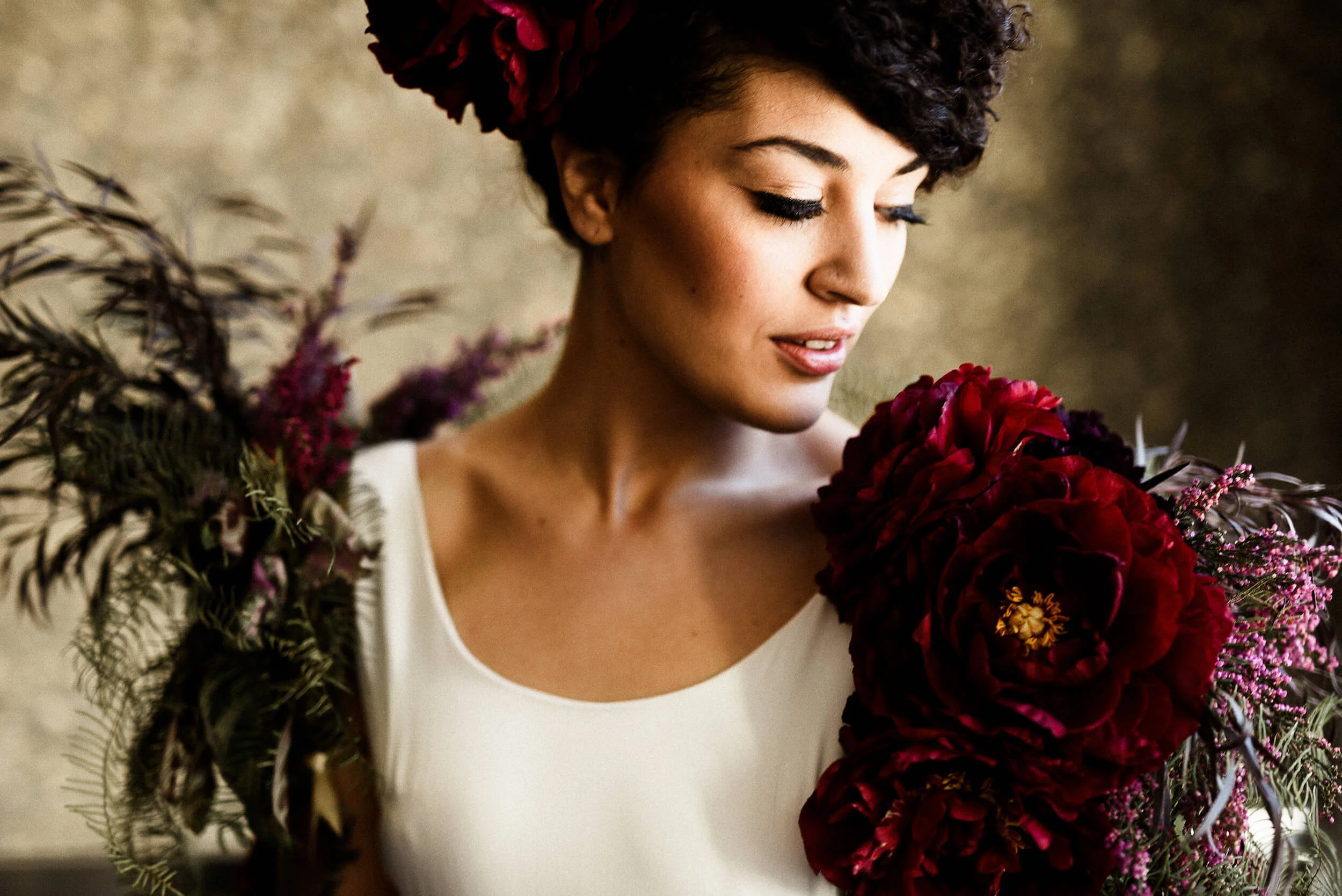 bold-hues-moody-tones-inspo-shoot-53.jpg