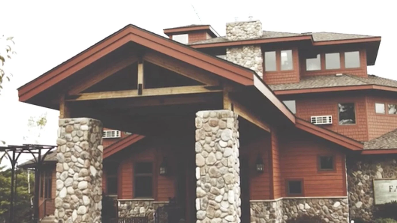 faiths-lodge-acowsay-cinema