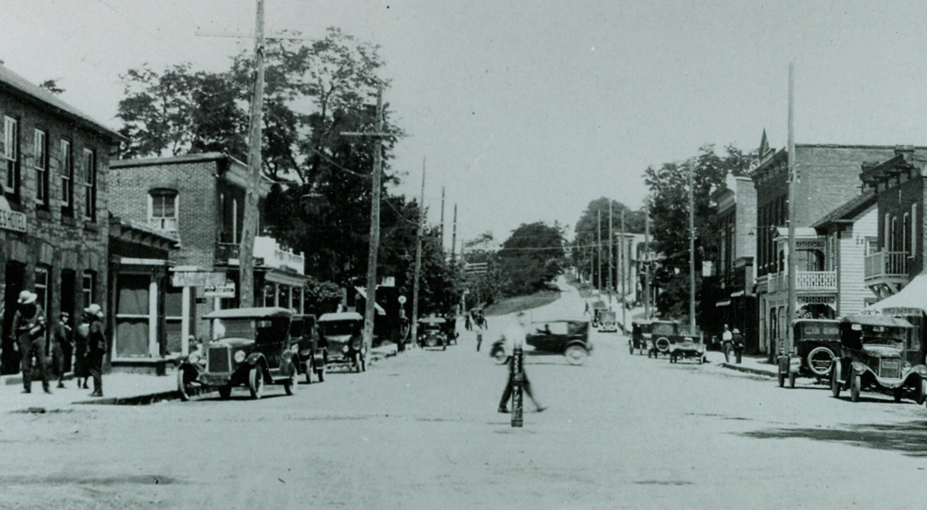 1922
