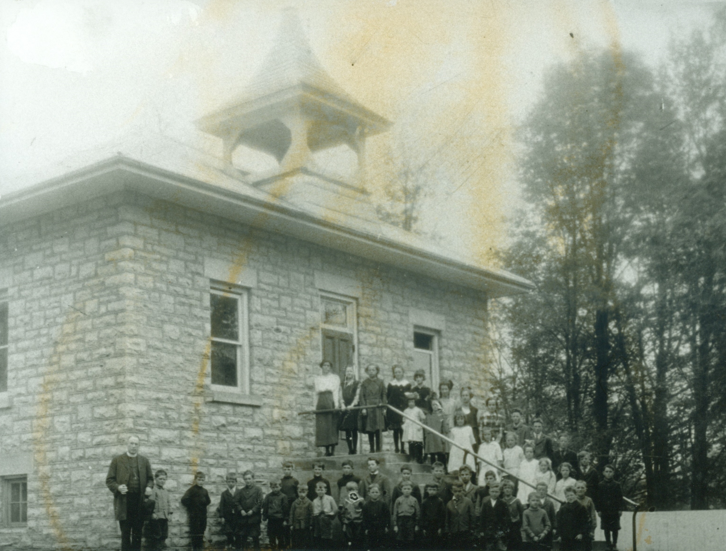 1915