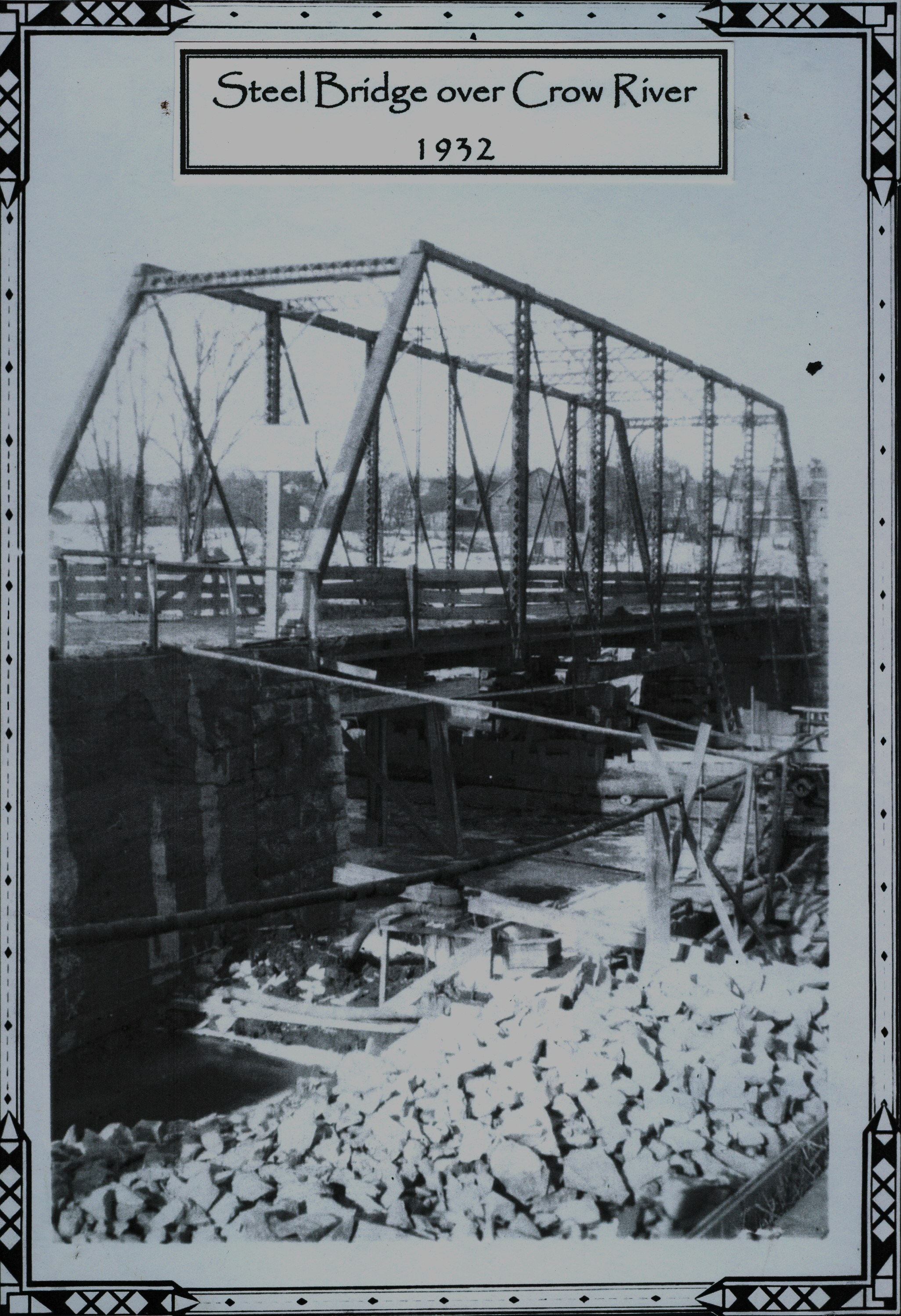 c.1932 - The ramp to the temporary bridge before the dismantling of the iron bridge