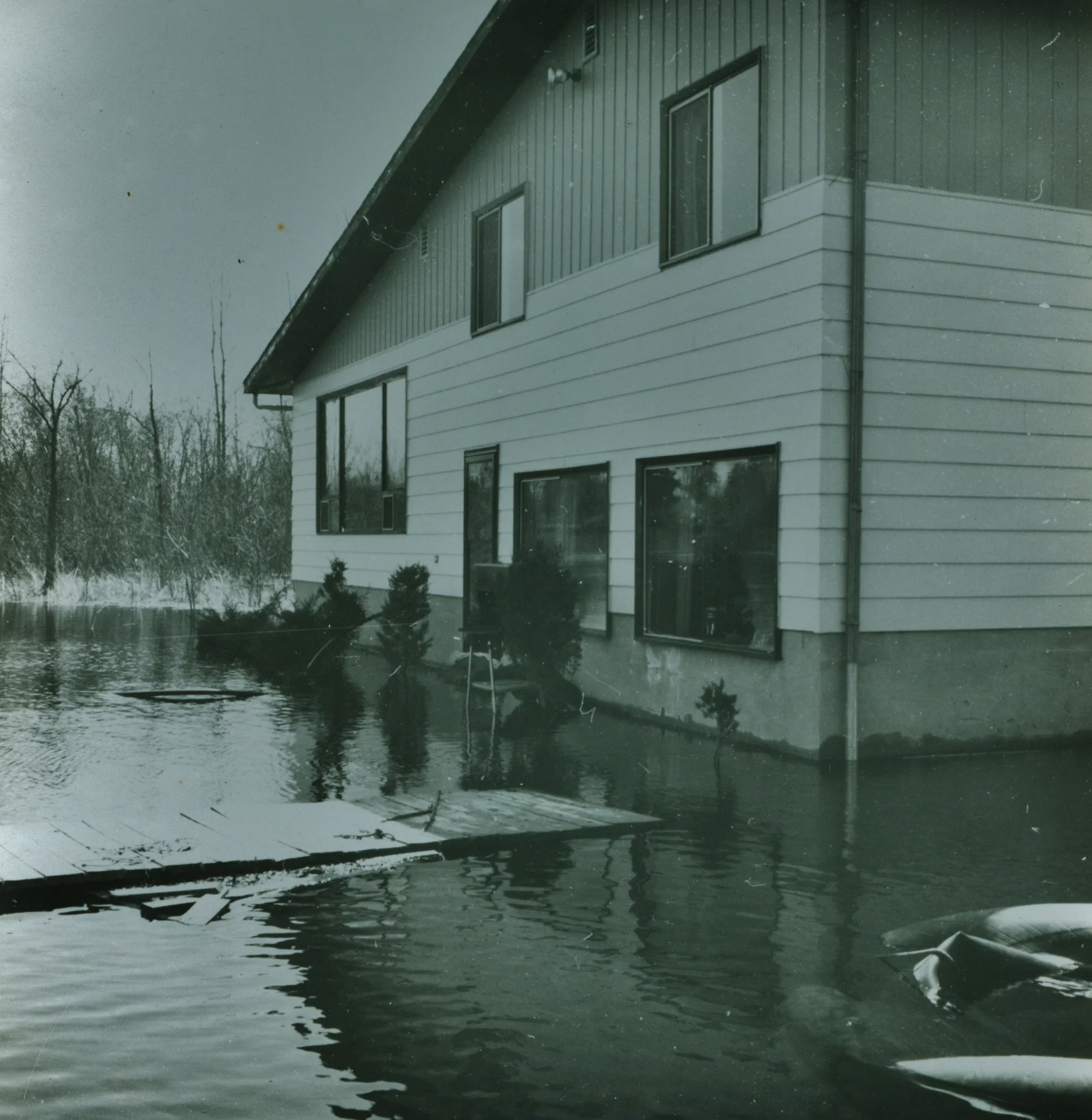House of Doug & June Vilneff, on Beaver Creek - 1976 Flood