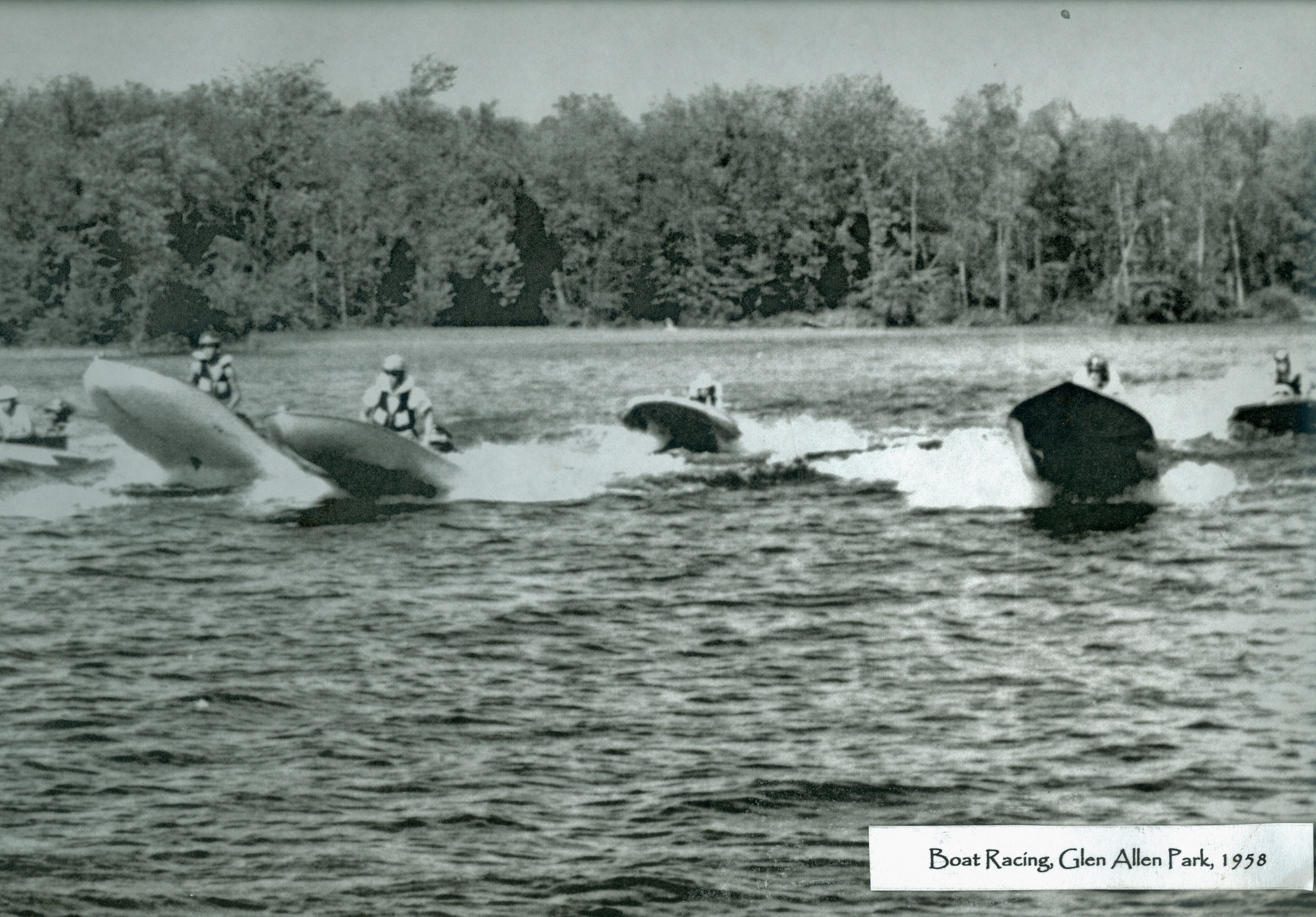 Racing at Glen Allan Park