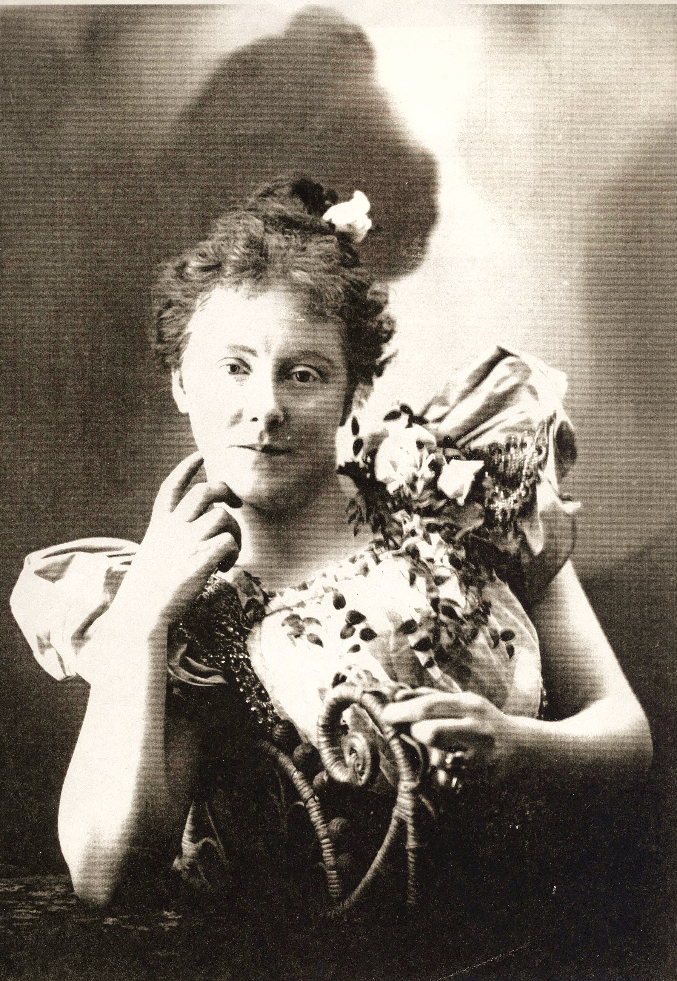 Edyhe Hall,, wife of (Joseph) Fred Pearce