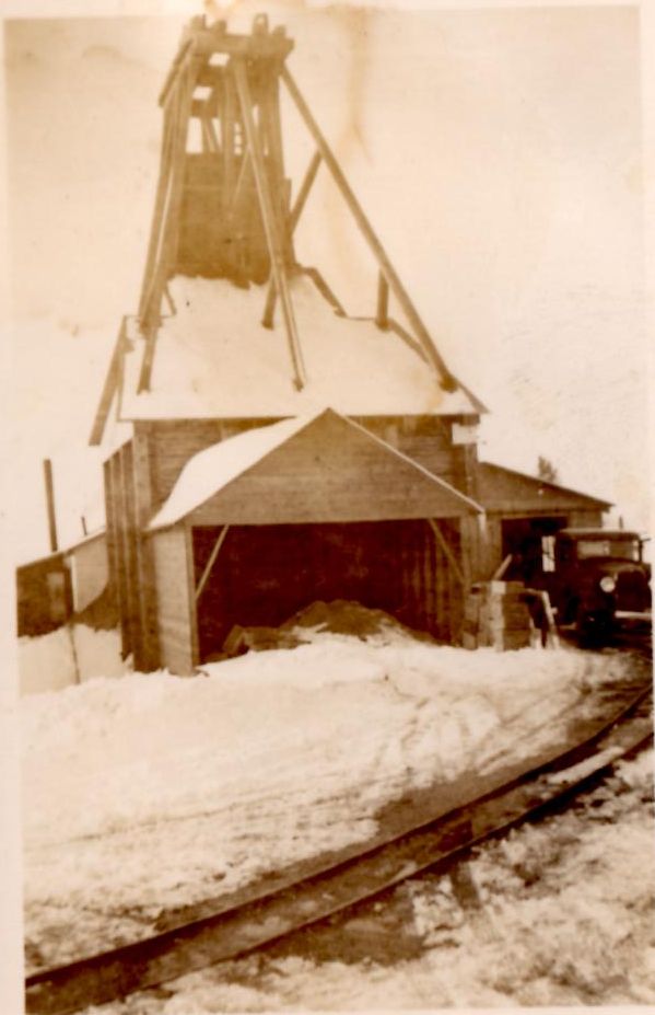 Cordova Mine Buildings1939 Submitted by Wayne Vanvolkenburg