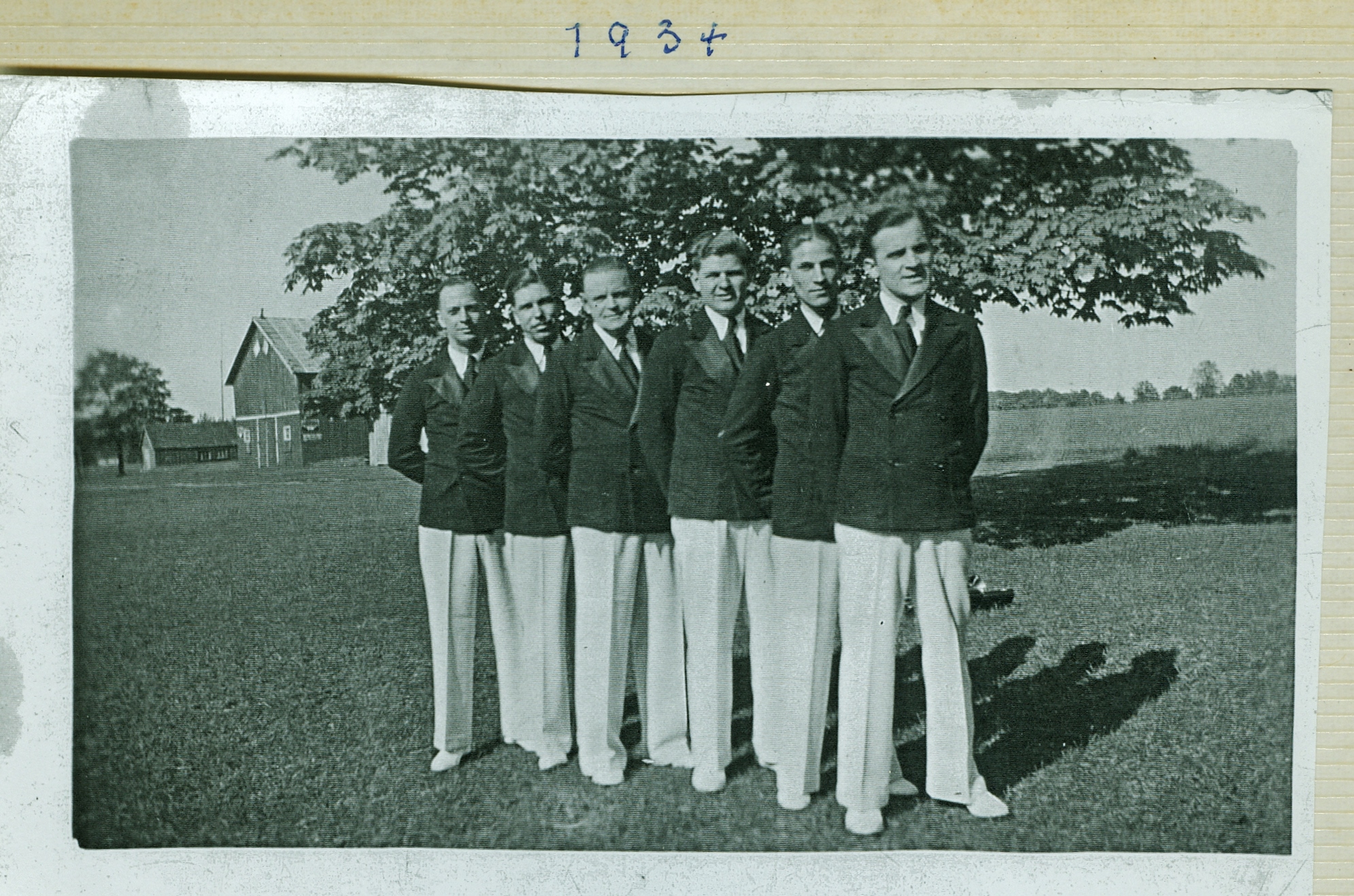 The Aces Band 1931 to 1939 Here: 1934 Fred Doris, jack grant, Doug Hutchinson, Grey Kemp Roy Spalding Larry Brown (names seem to differ from photo below)