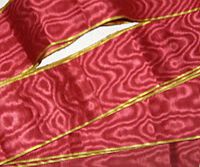 Moire ribbon