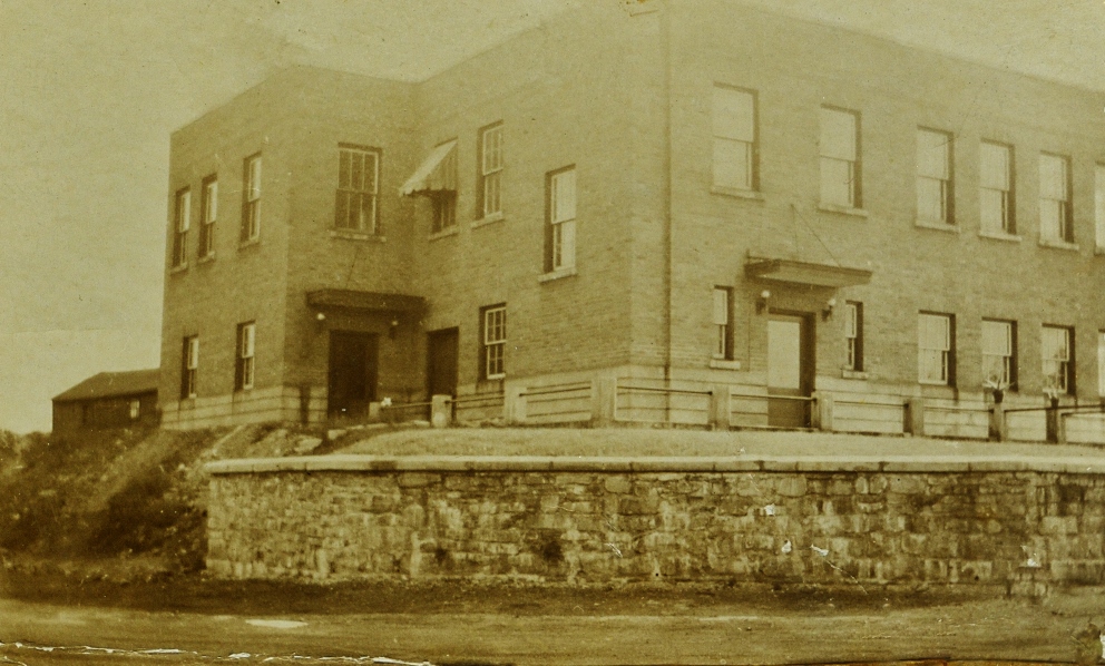 The Chemical Laboratory in the '40s