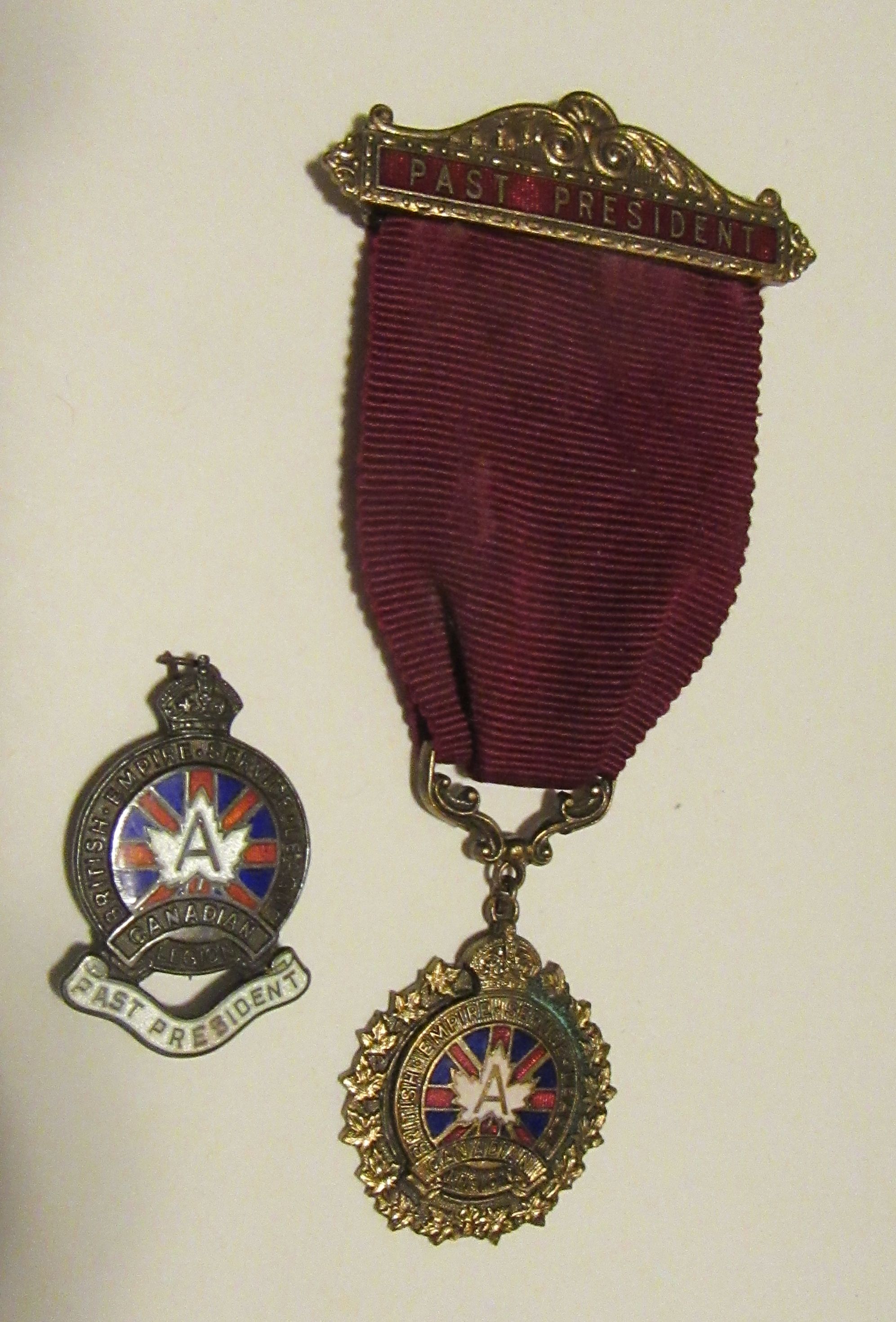 NORMAN HIPSON'S 1947 pRESIDENTS PIN