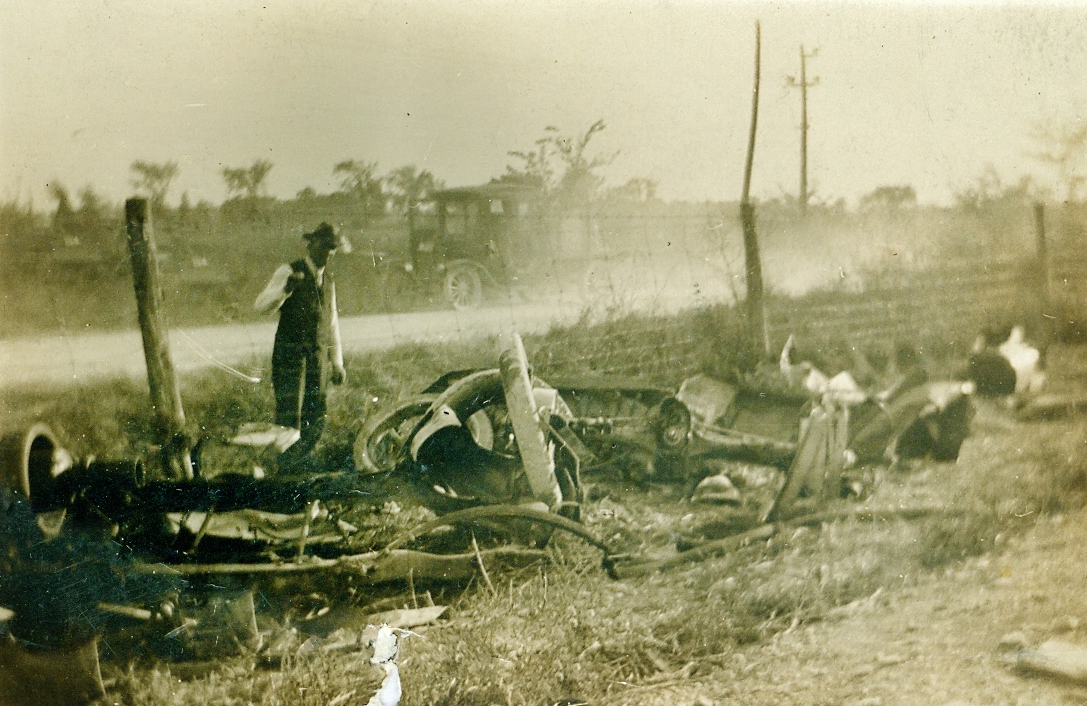 Elliott Smash up Banker son in Belleville - NO DATE, BUT CAR IN BACKGROUND GIVES A HINT