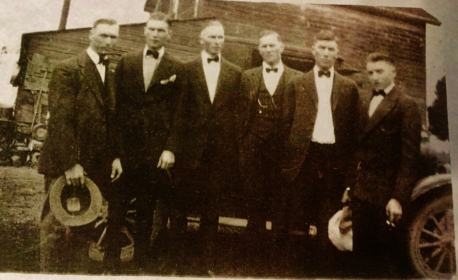 Charlie Leonard and brothers at their Mothers funeral 1927, Wm, Stephen, Charlie, James, John, Bert