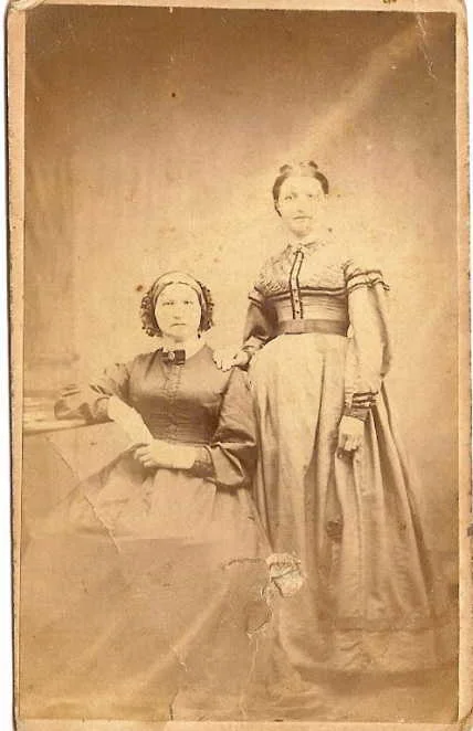 Jane Gladney Minchin Laycock, daughter Martha Laycock Robson Londry Mac Callum