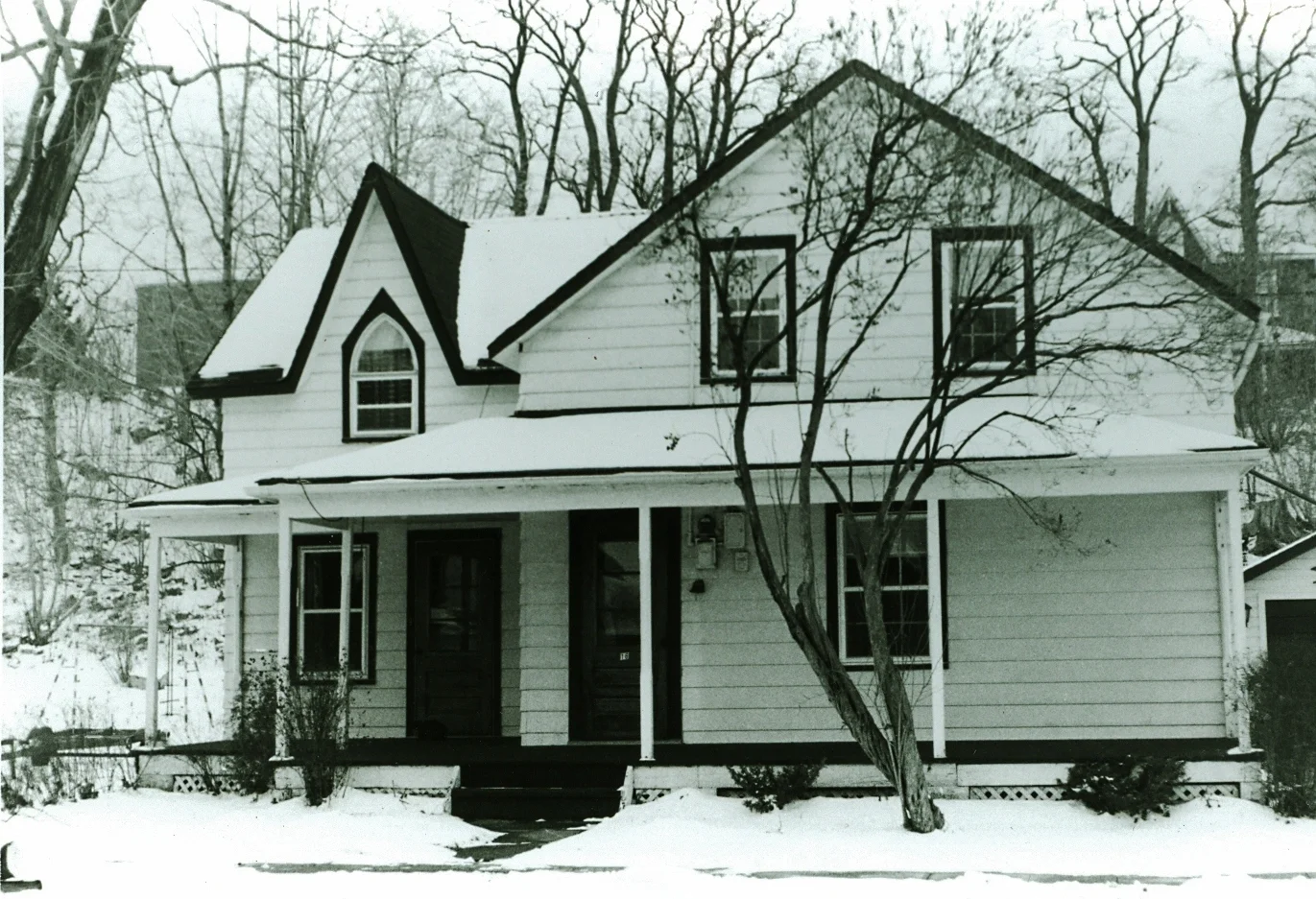 Nichol House, 16 Main Street (2).jpg