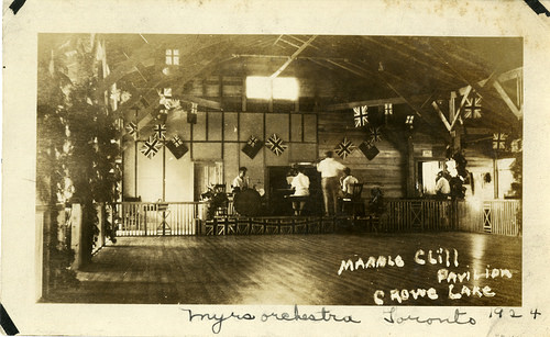 Marble Cliff (Point) pavillion 1924 Myers orchestra.jpg