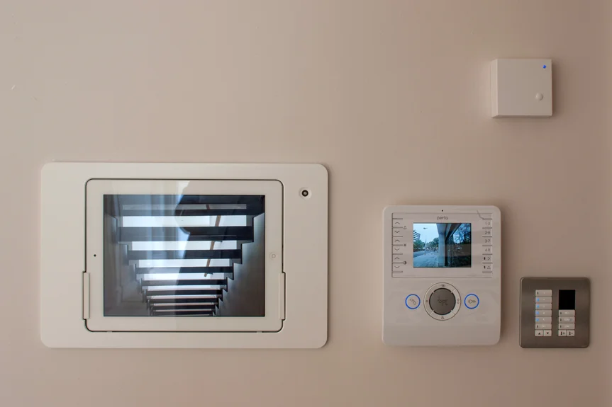 Each unit is provided with an iPad to control the home automation functions. 