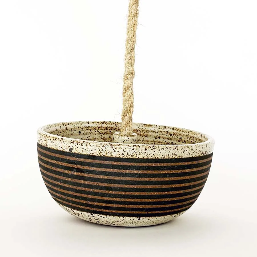 hangingplanter20.jpg