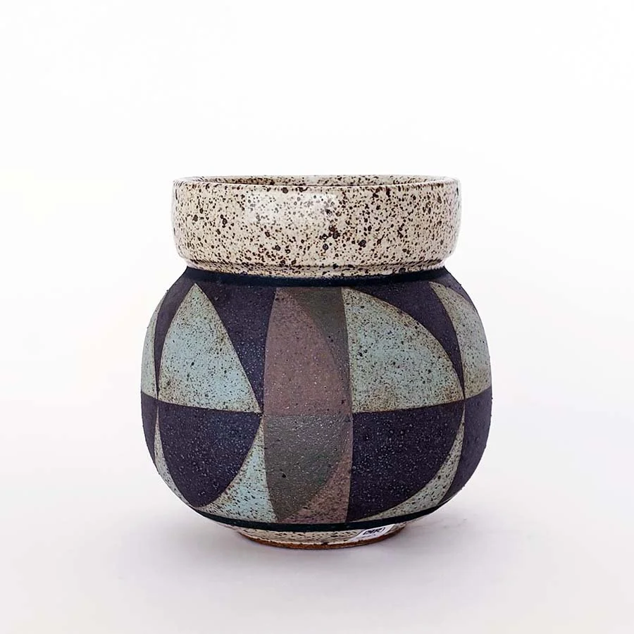 vase12A.jpg
