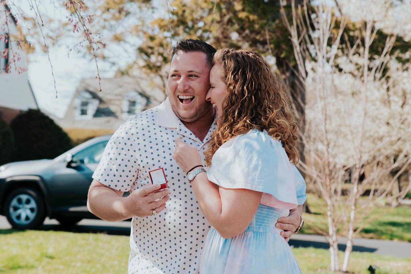 I had such a great time this weekend photographing this baby shower with a big surprise! They&rsquo;re having a baby boy and also just got engaged! Congratulations Gavin &amp; Kelly! 💍👶🏼
&bull;
&bull;
&bull;
#BabyShower #GenderReveal #BabyBoy #Eng