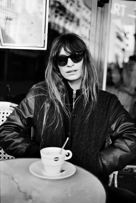 Caroline de Maigret's style and her 20 ways to be Parisian during fashion week . I may never frequent a Fashion Week in my life, but I dig Caroline's attitude on socializing, style and living. Like #3 on the list, "Don't brush your hair for the week" and #6 "Order wine at lunch". 