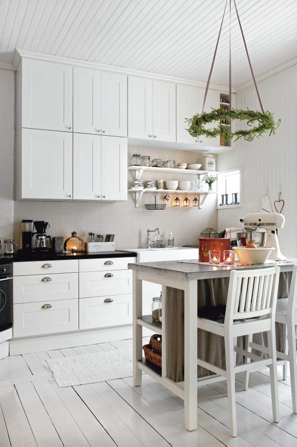 Scandinavian-Christmas-Decorating-Ideas-35-1-Kindesign.jpg