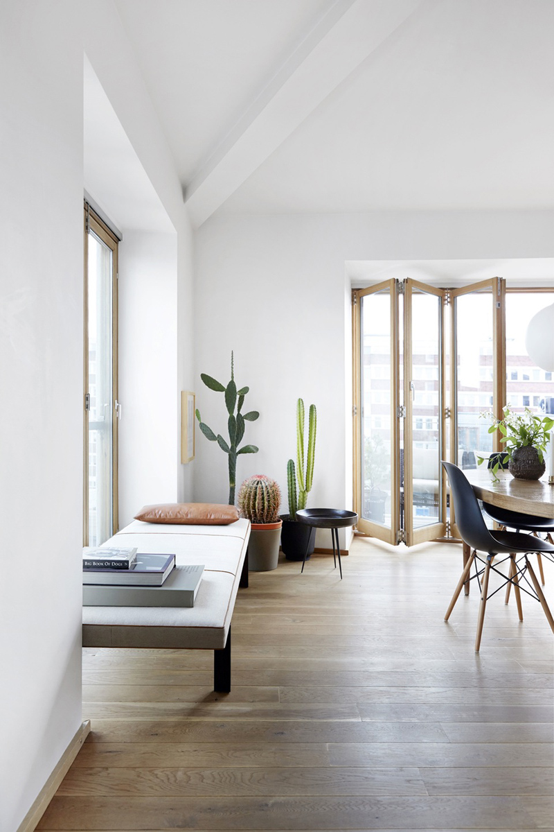 JAPAN'S DANISH MODERN MEETS DESERT CALM