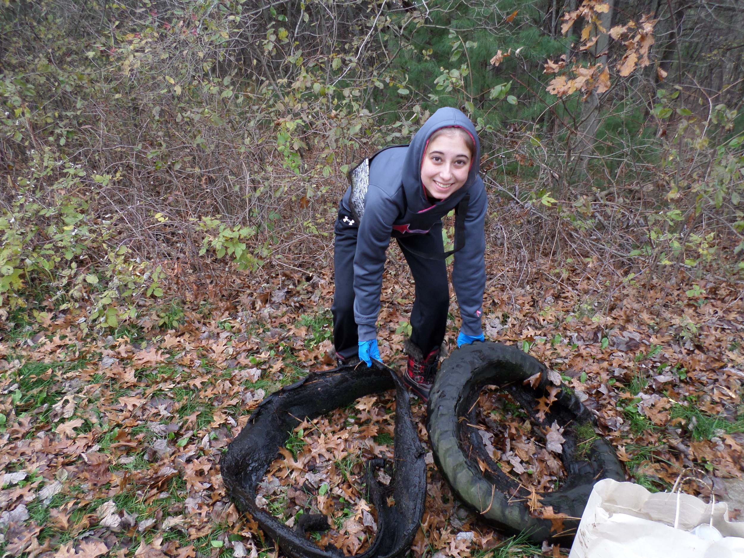 Alaina Steinmetz organized a cleanup in her Wisconsin community. No matter where you live, you can help care for the ocean by cleaning up trash. 