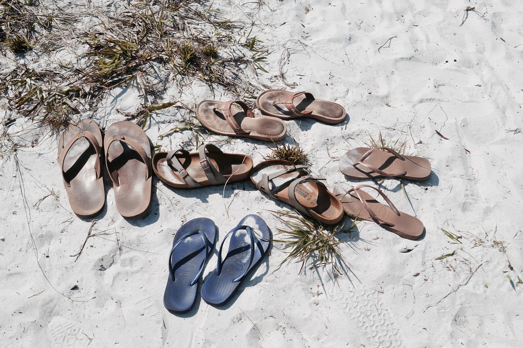 Most participants preferred to go barefoot during the beach cleanup. 
