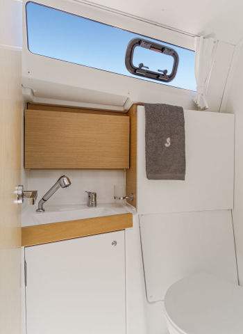 beneteau_oceanis35_headlocation_2015.jpg