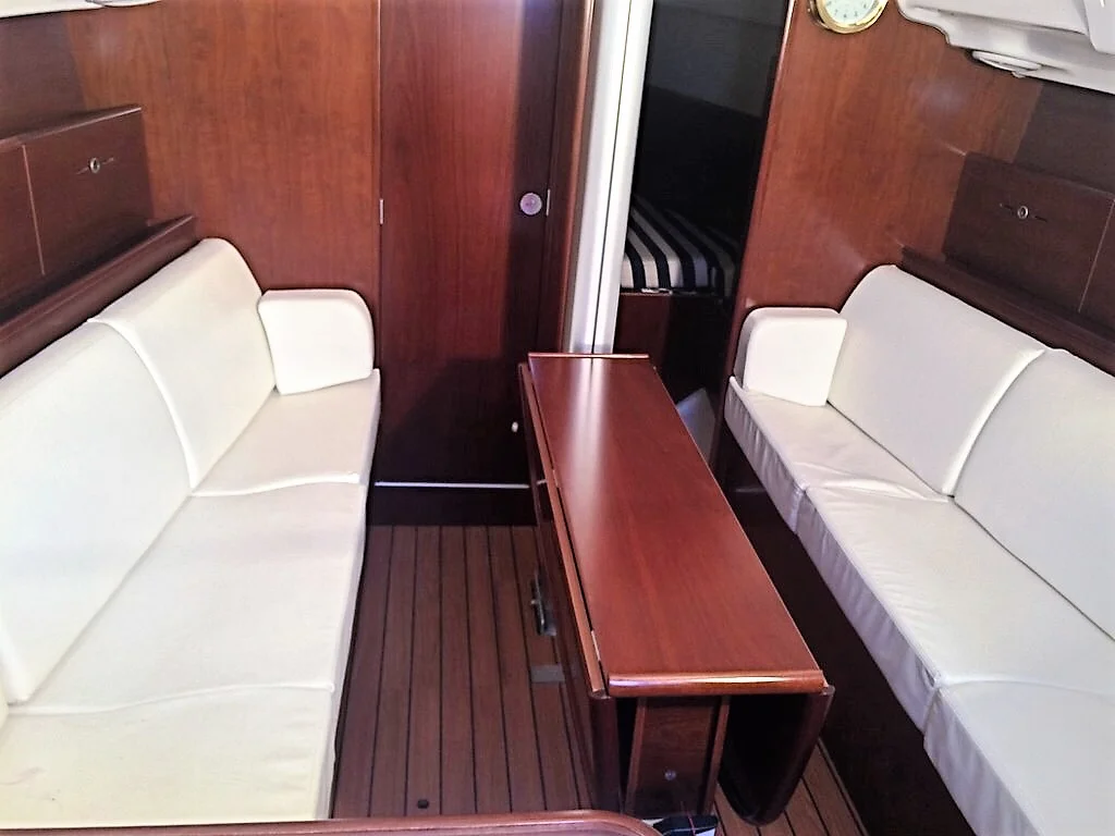 Main Cabin - Table Folded.jpg