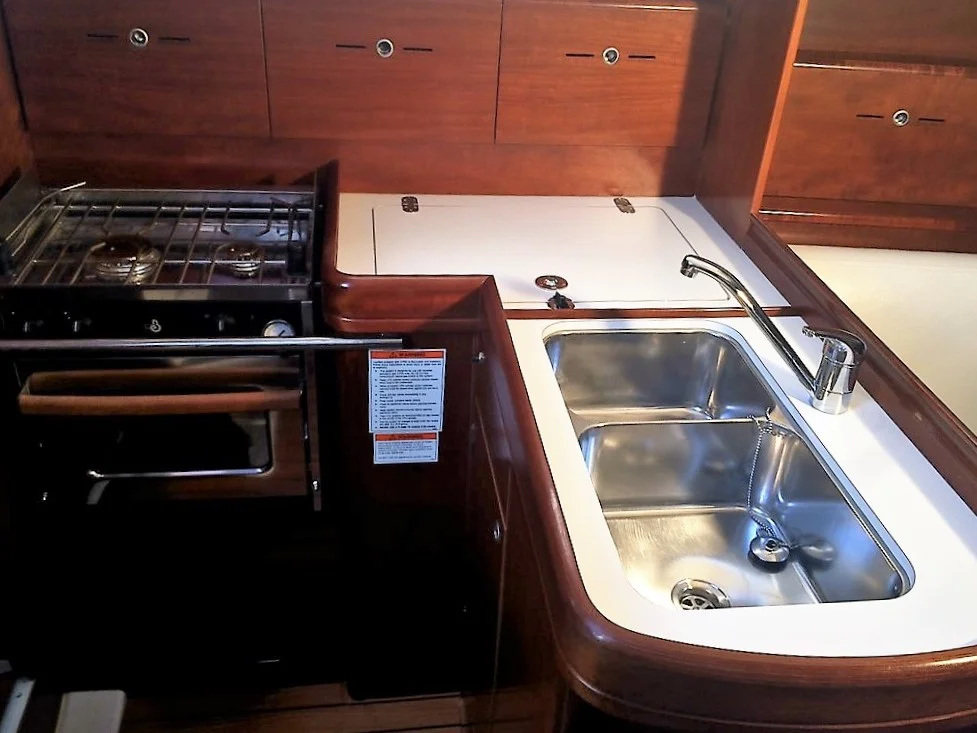 Galley - Port Side.jpg