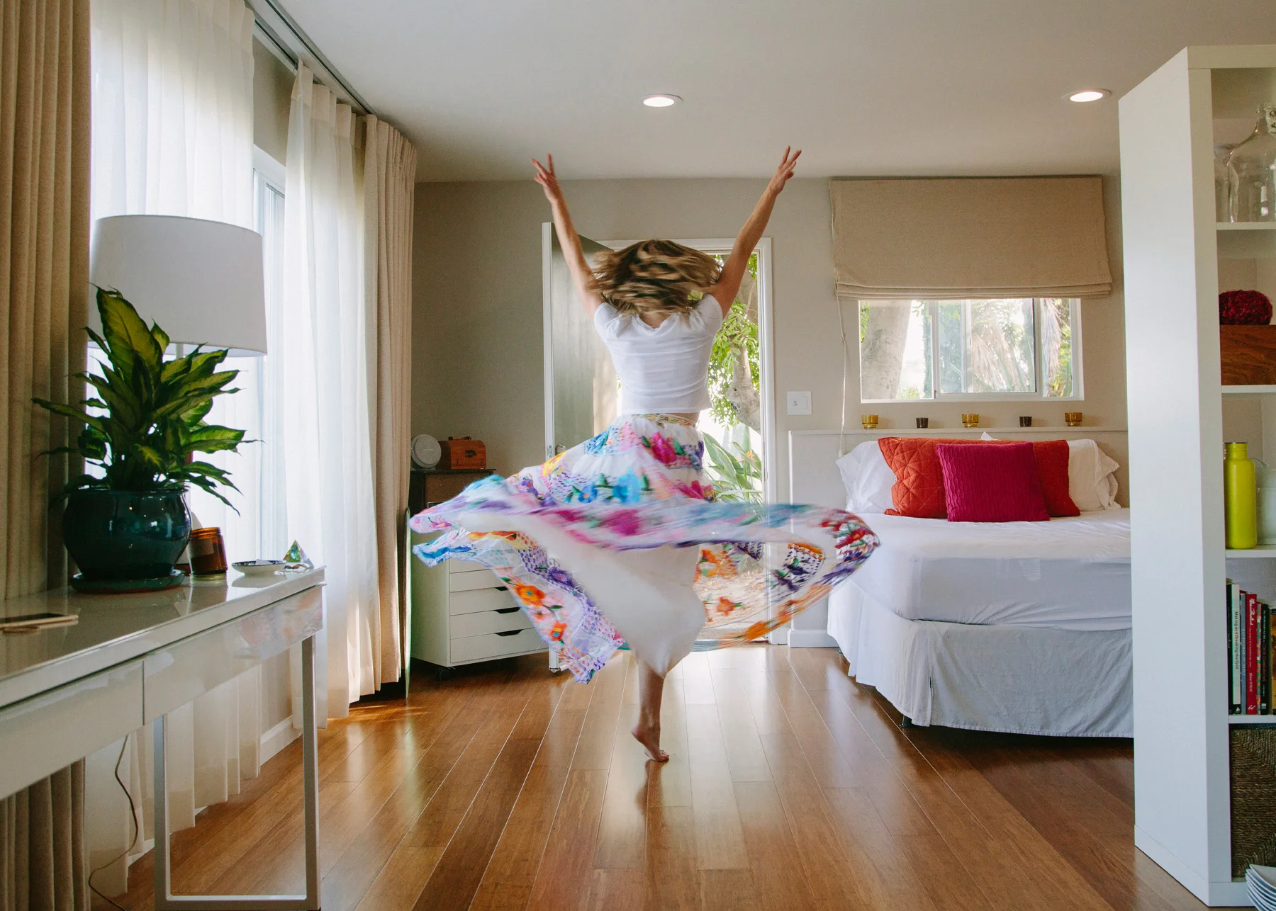 Illustrator + Textile Design + Art Director + Dancer Laina Miller