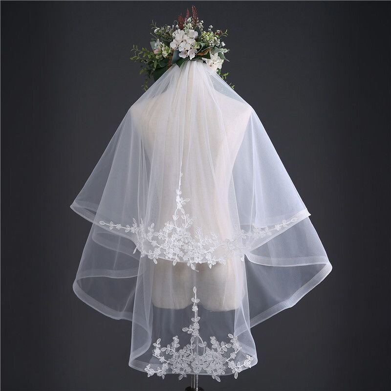 Delilah Fingertip length Veil