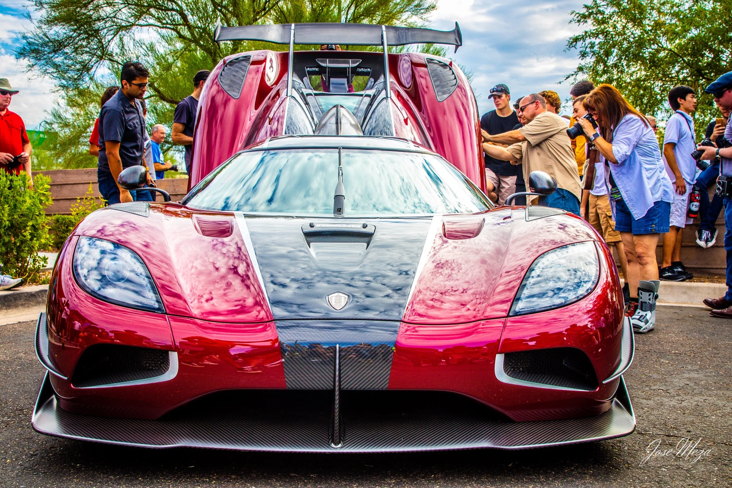 Koenigsegg Agera RS_front.jpeg