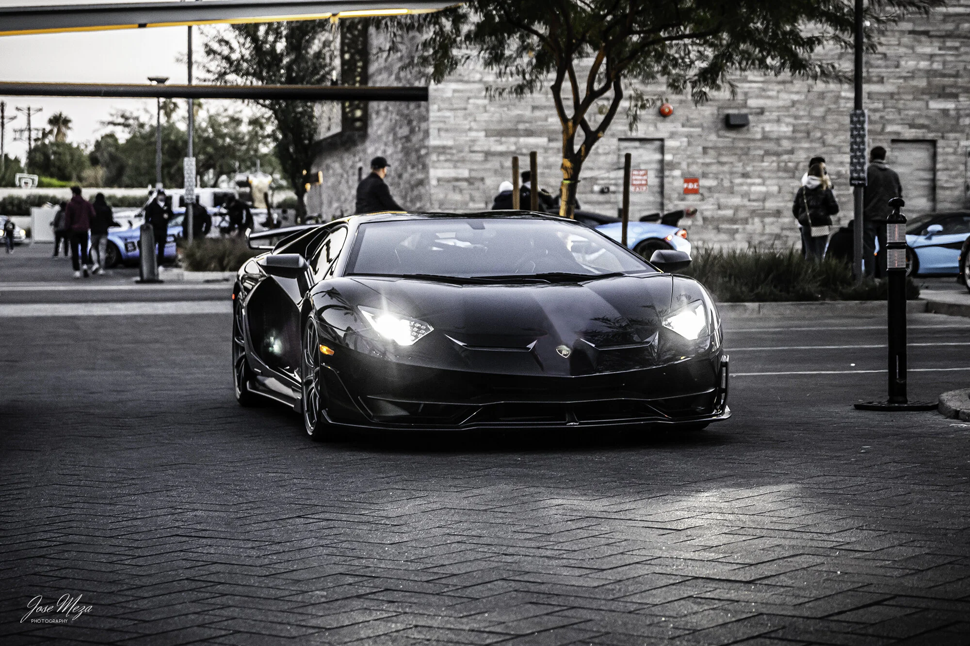 Lamborghini SVJ_Driving_Black.jpg