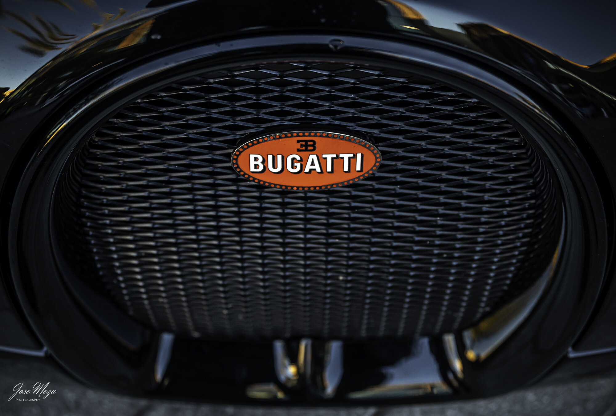 Veyron_Black_Extrem CLoseUp.jpg