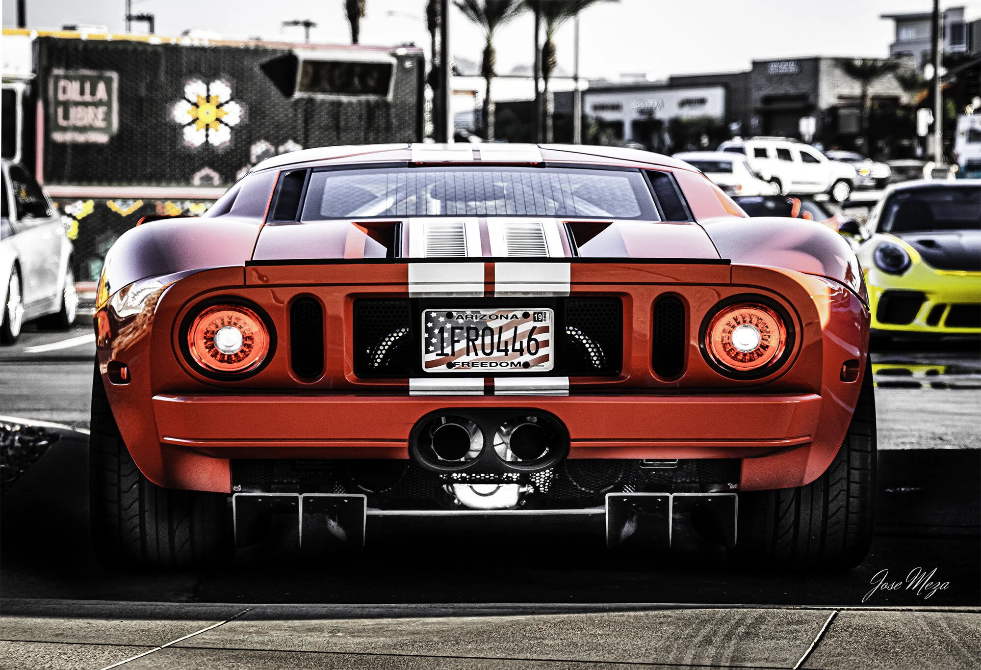 Ford GT 2006_Rear_Red.jpg