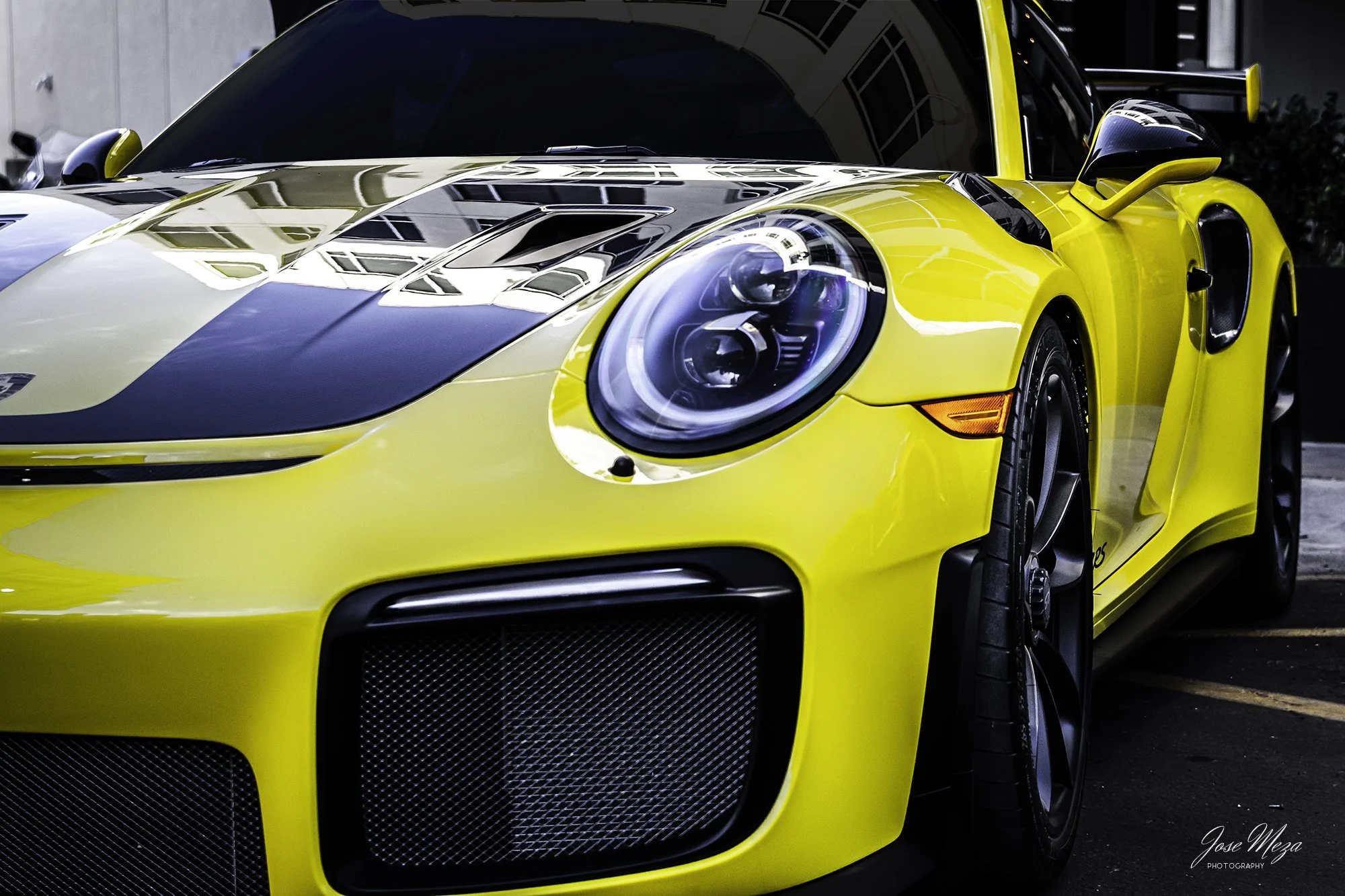 Porsche GT2RS_Yellow Black_Front Qtr View.jpg