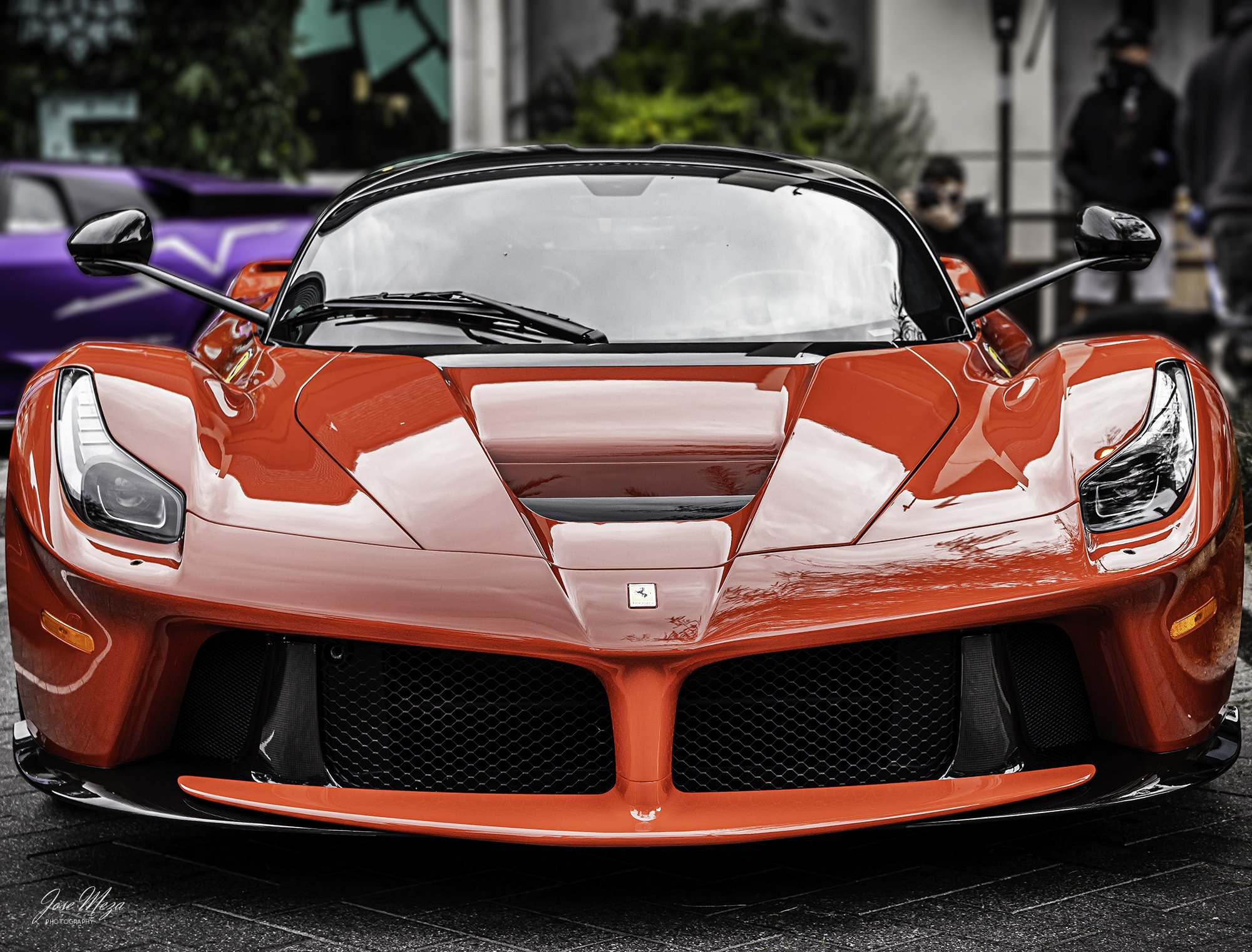 Ferrari LaFarrari_Front Full_LowAngle.jpg